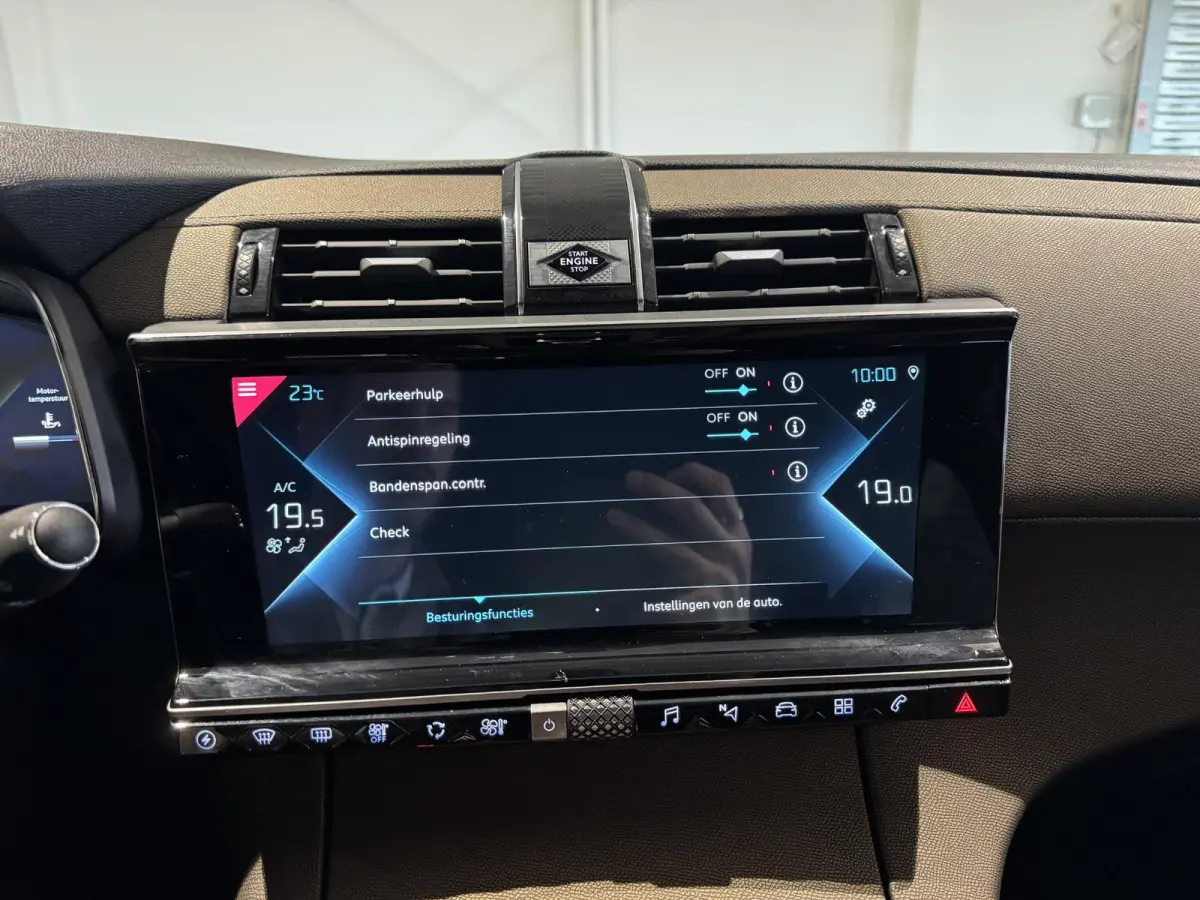 E-Tense Bastille+