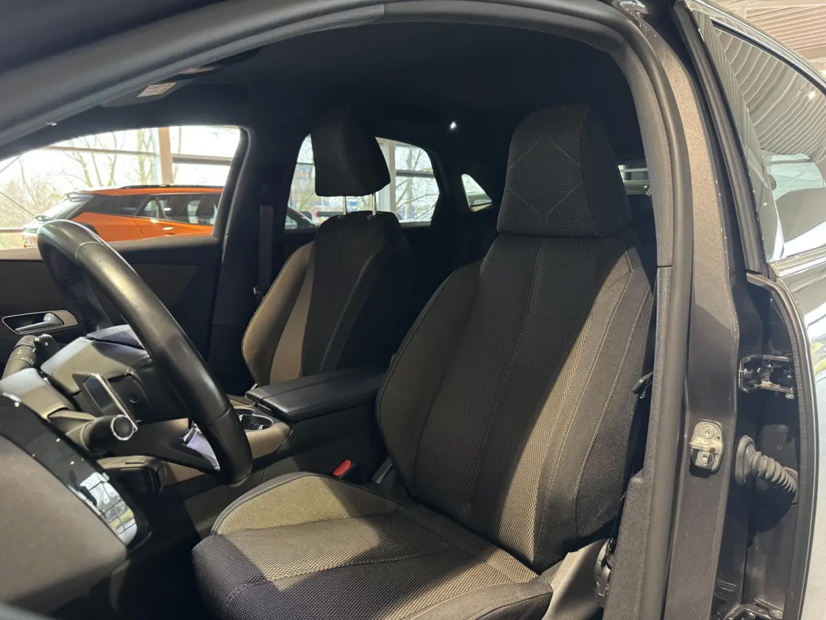E-Tense Bastille+