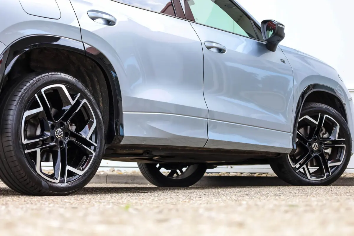 1.5 eHybrid 204pk R-Line Edition | Poramadak | Trekhaak | 360 Camera