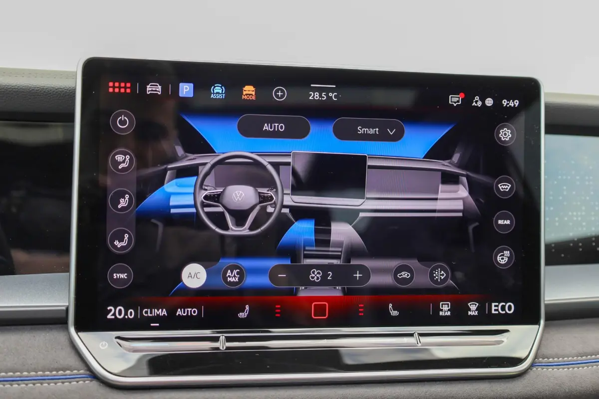 1.5 eHybrid 204pk R-Line Edition | Poramadak | Trekhaak | 360 Camera