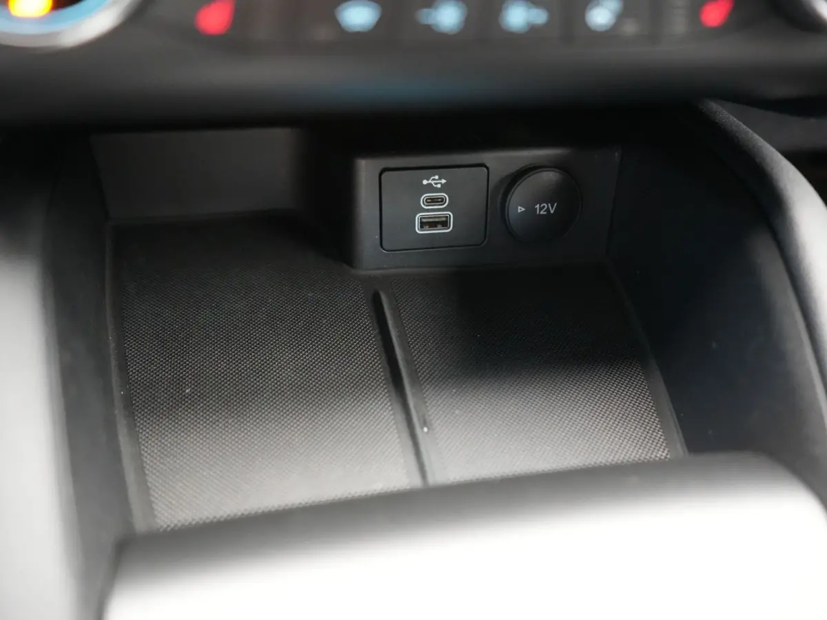 2.5 ST-Line PHEV 225pk Dealer O.H. | Adaptive Cruise | 360 Camera | Sportstoelen Verwarmd | Keyless | Pilot Assist | Stuurverwarming | Lane Assist | Virtual | Navigatie | DAB | 18"L.M |