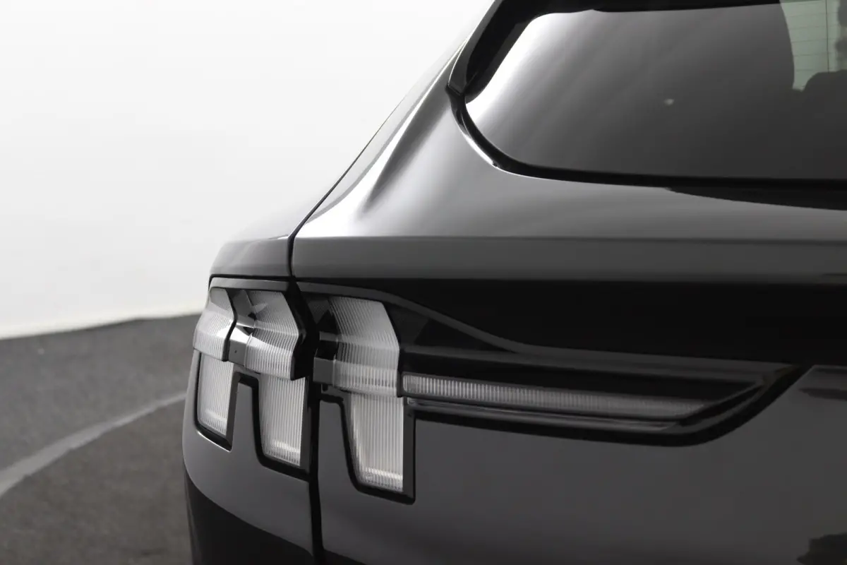 RWD 75 kWh | B&O Audio | Elektrische Achterklep | Stoelverwarming | 360 Camera | CarPlay/Android Auto | BLIS | Adaptive Cruise