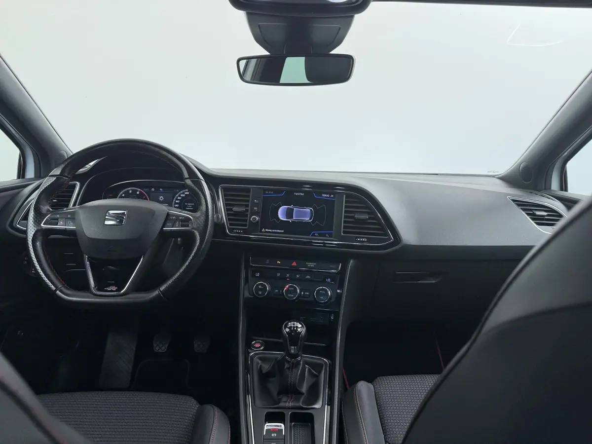 1.0 TSI FR Business Intense | Panoramadak | Beats Audio | LED Koplampen |