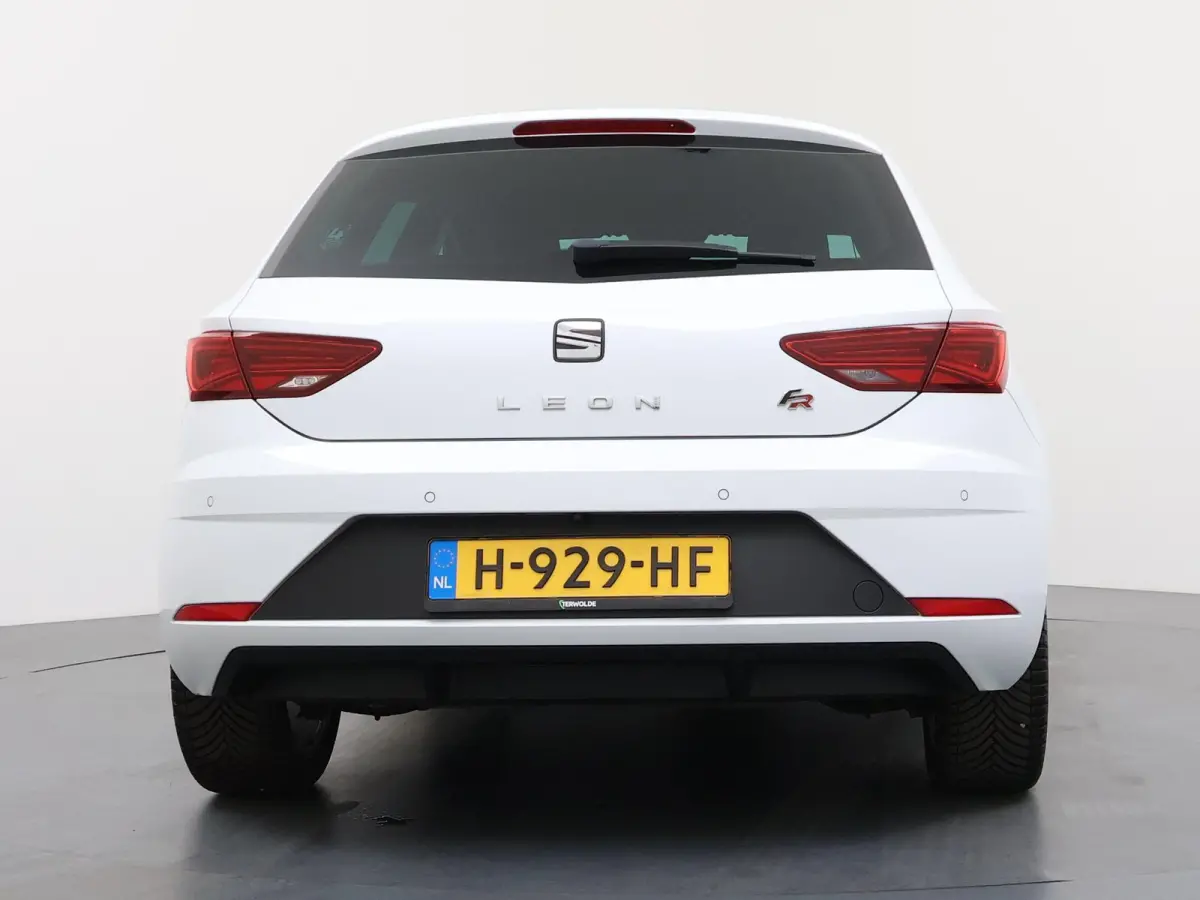 1.0 TSI FR Business Intense | Panoramadak | Beats Audio | LED Koplampen |