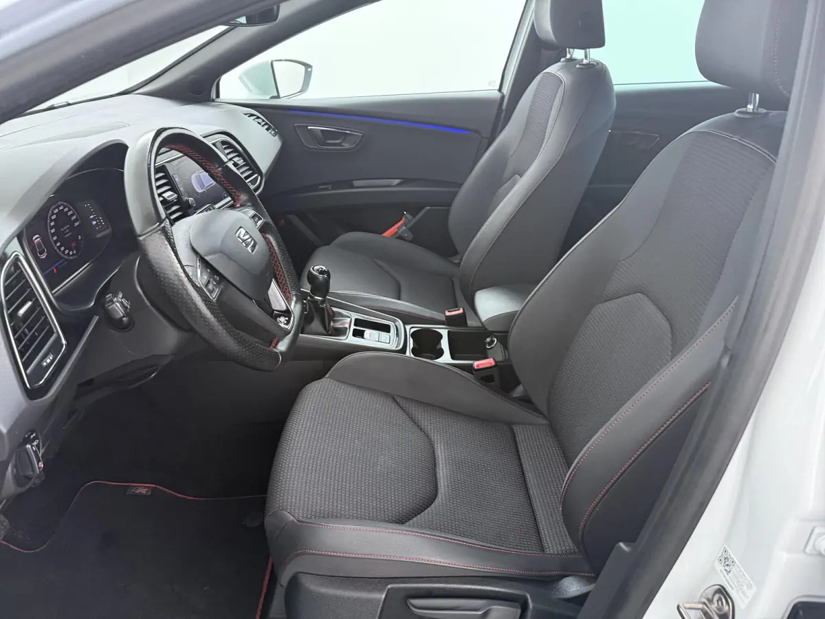 1.0 TSI FR Business Intense | Panoramadak | Beats Audio | LED Koplampen |