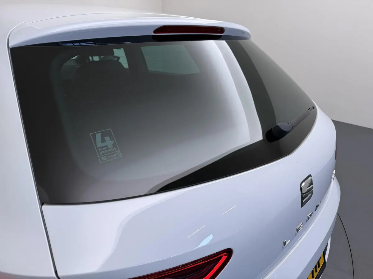 1.0 TSI FR Business Intense | Panoramadak | Beats Audio | LED Koplampen |