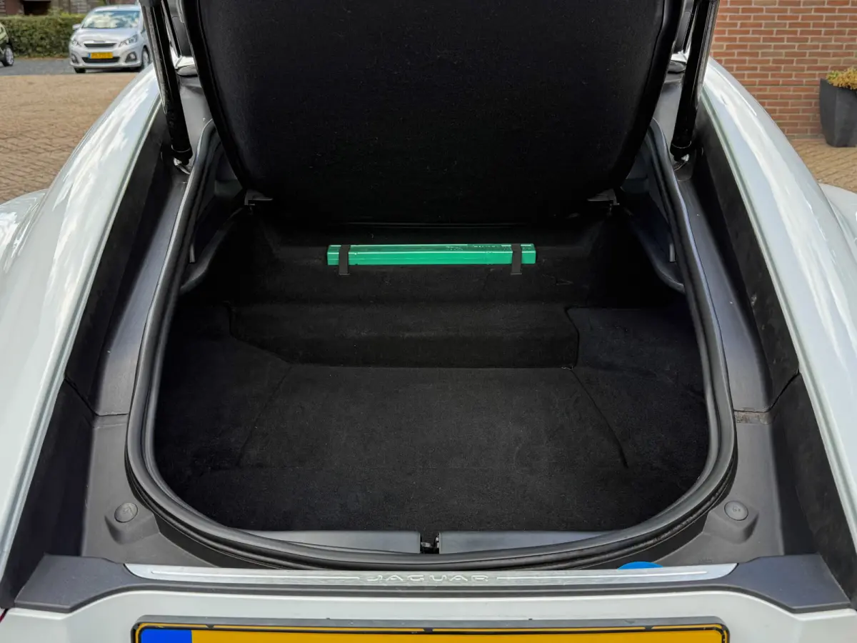 3.0 V6 S/C - Carplay, Navi, Cruise, Stoel-stuur verw. Elek verstelb. stoelen, Pano, 58DKM!