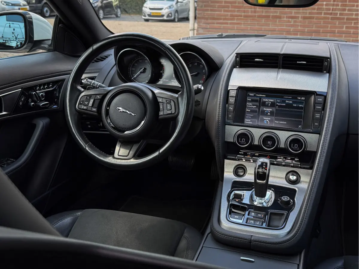 3.0 V6 S/C - Carplay, Navi, Cruise, Stoel-stuur verw. Elek verstelb. stoelen, Pano, 58DKM!