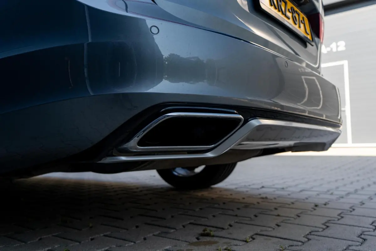 2.0 T8 AWD R-Design *Pano* Vol* Dealer onderhouden*