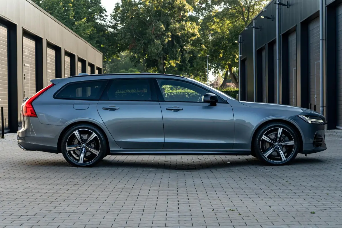 2.0 T8 AWD R-Design *Pano* Vol* Dealer onderhouden*