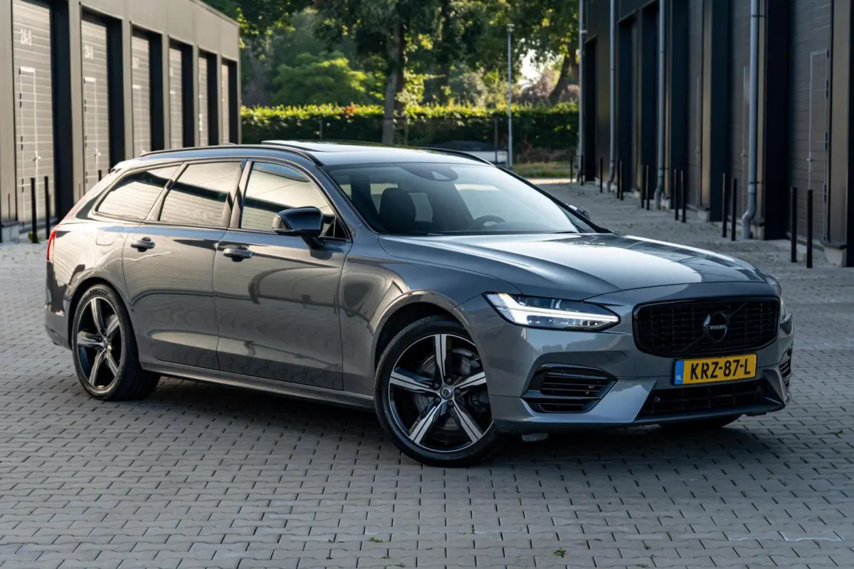 2.0 T8 AWD R-Design *Pano* Vol* Dealer onderhouden*