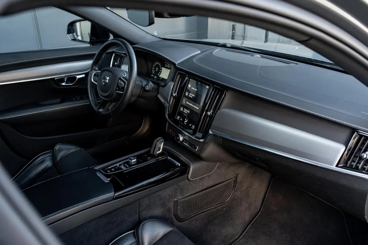 2.0 T8 AWD R-Design *Pano* Vol* Dealer onderhouden*