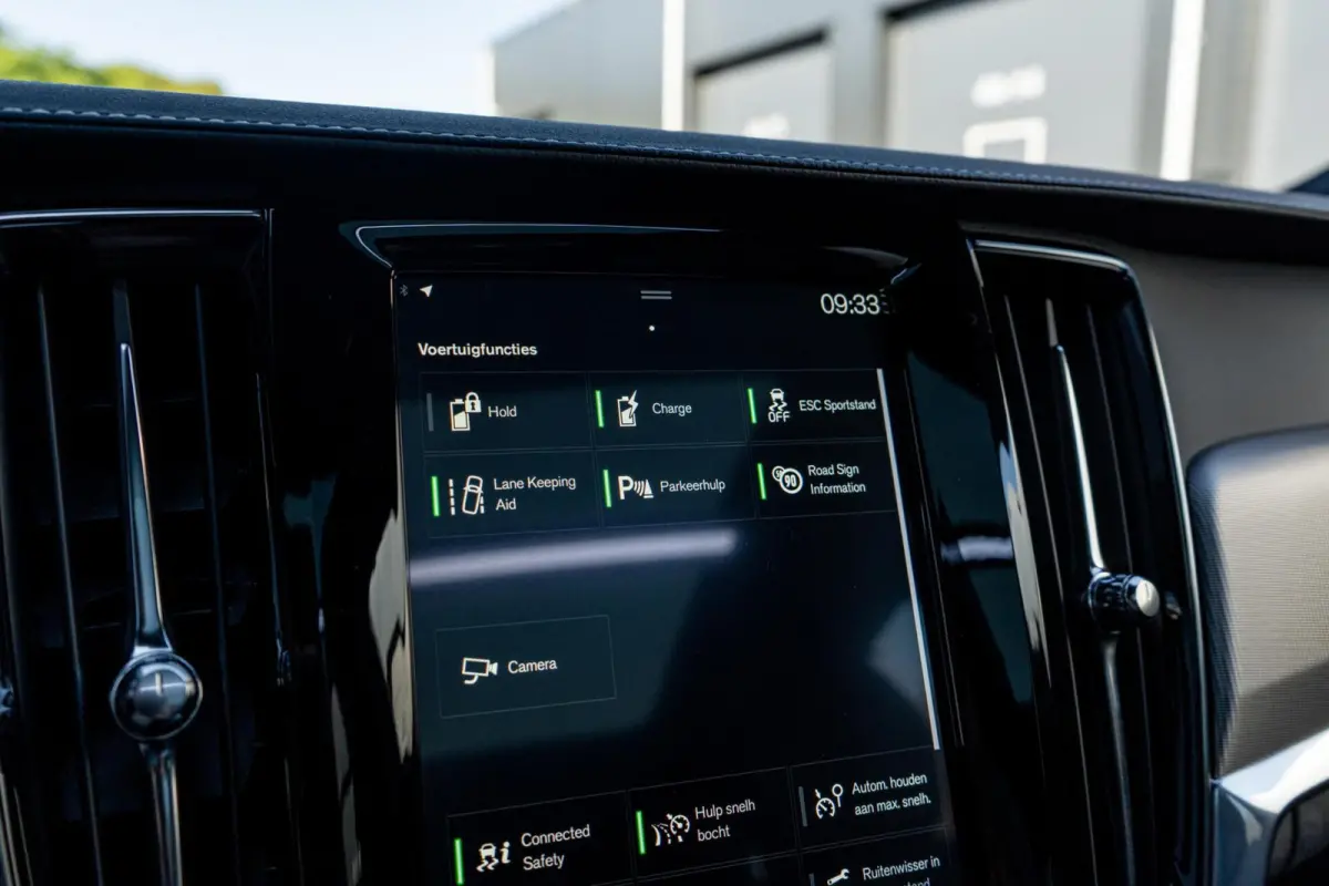 2.0 T8 AWD R-Design *Pano* Vol* Dealer onderhouden*