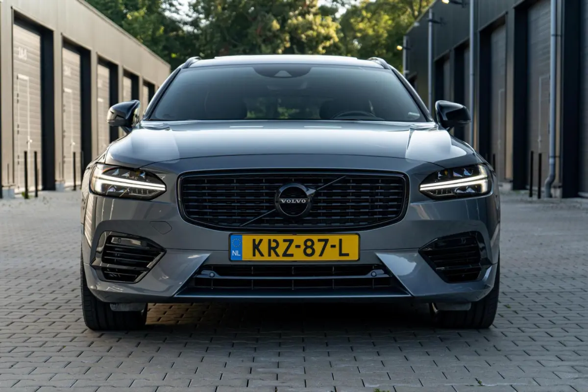 2.0 T8 AWD R-Design *Pano* Vol* Dealer onderhouden*