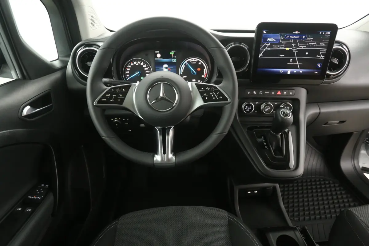 Mercedes-Benz eCitan 112 51 kWh | NIEUW | Snelladen | SOH 99% | 1400kg Trekgew. | Clima | Camera | Cruise | Carplay | Navi | Stoel/Stuurverw.