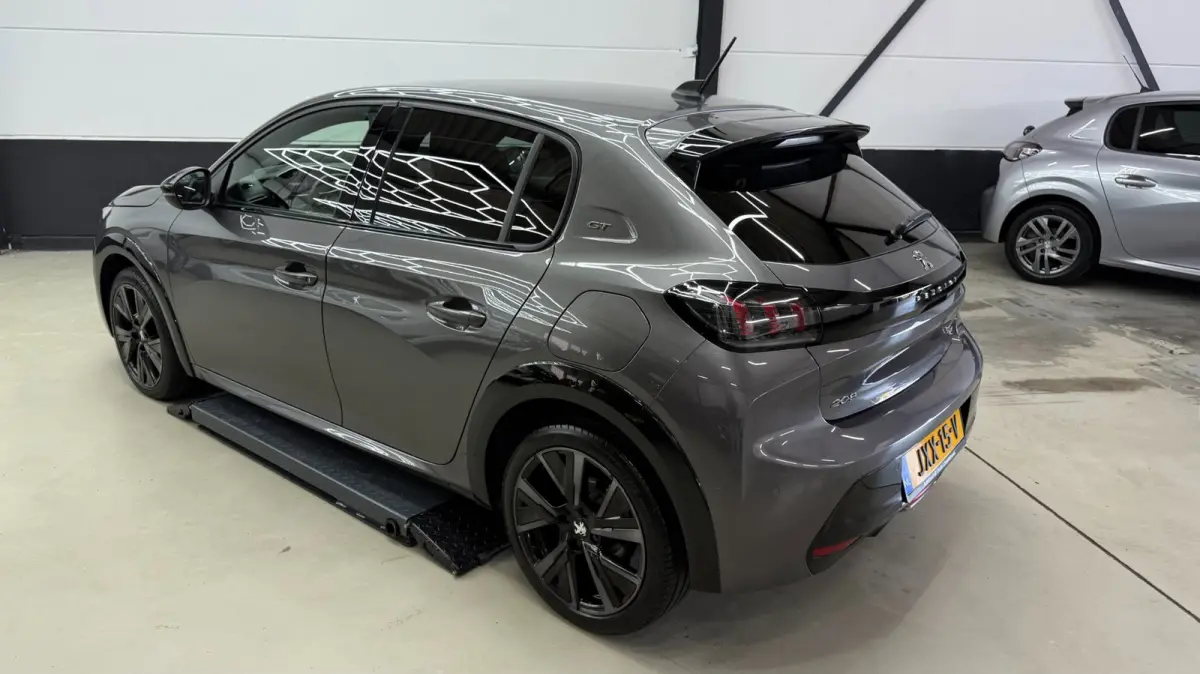 1.2 GT 3D virtual display, navigatie groot scherm