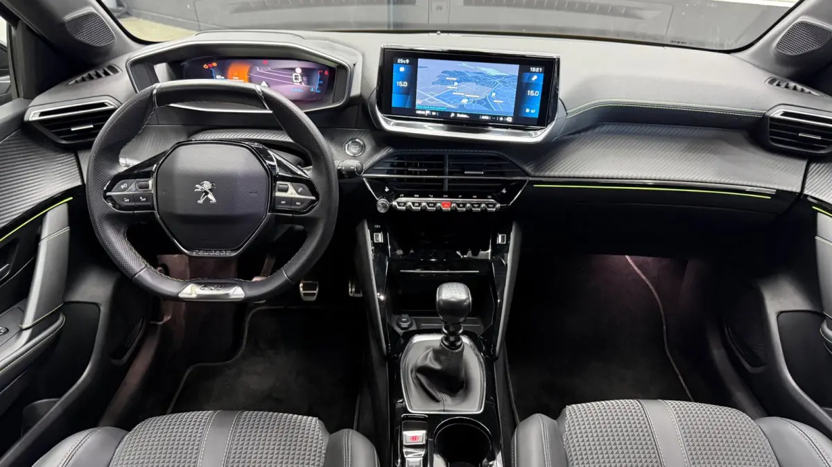 1.2 GT 3D virtual display, navigatie groot scherm