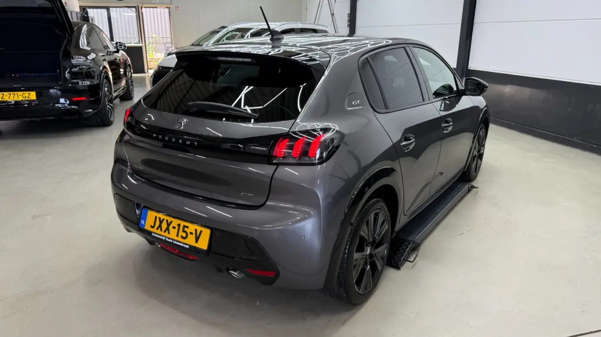 1.2 GT 3D virtual display, navigatie groot scherm