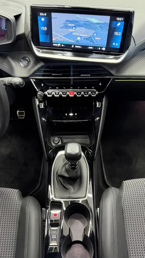 1.2 GT 3D virtual display, navigatie groot scherm