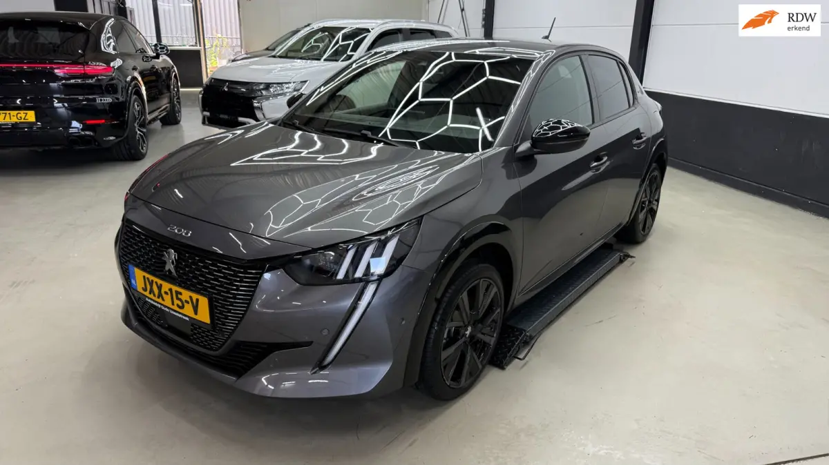1.2 GT 3D virtual display, navigatie groot scherm