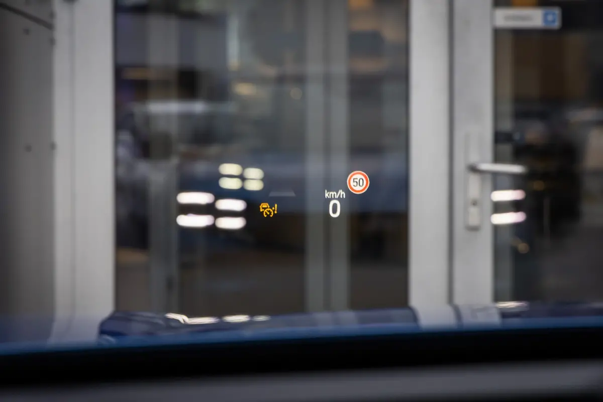 210kW RWD Premium | Voorraad, Snel Leverbaar! | Trekhaak | AGR Stoelen | Apple Carplay/Android Auto | 18-weg verstelbare AGR-voorstoelen (ergonomisch gecertificeerd) | Achteruitrijcamera | A