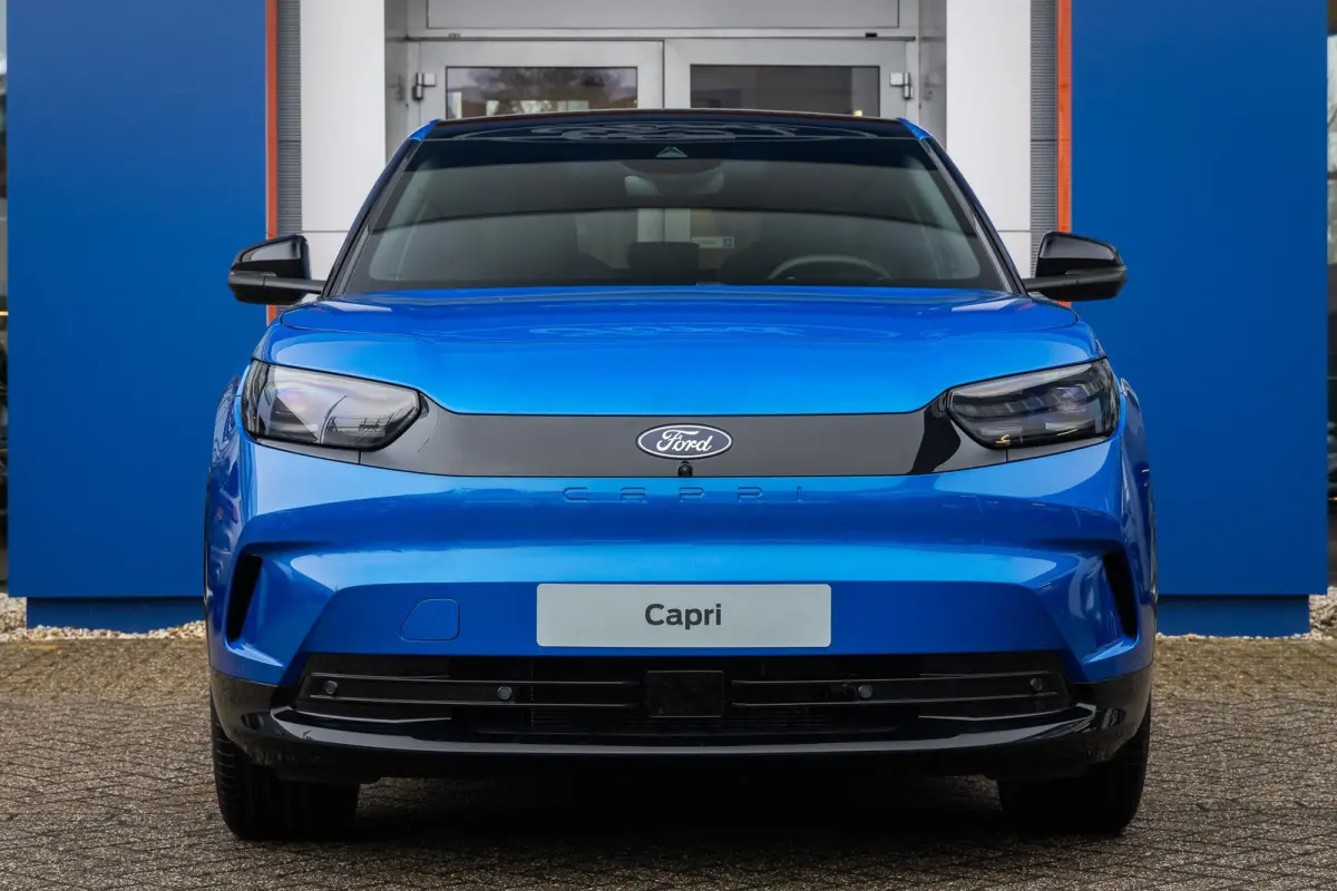 210kW RWD Premium | Voorraad, Snel Leverbaar! | Trekhaak | AGR Stoelen | Apple Carplay/Android Auto | 18-weg verstelbare AGR-voorstoelen (ergonomisch gecertificeerd) | Achteruitrijcamera | A