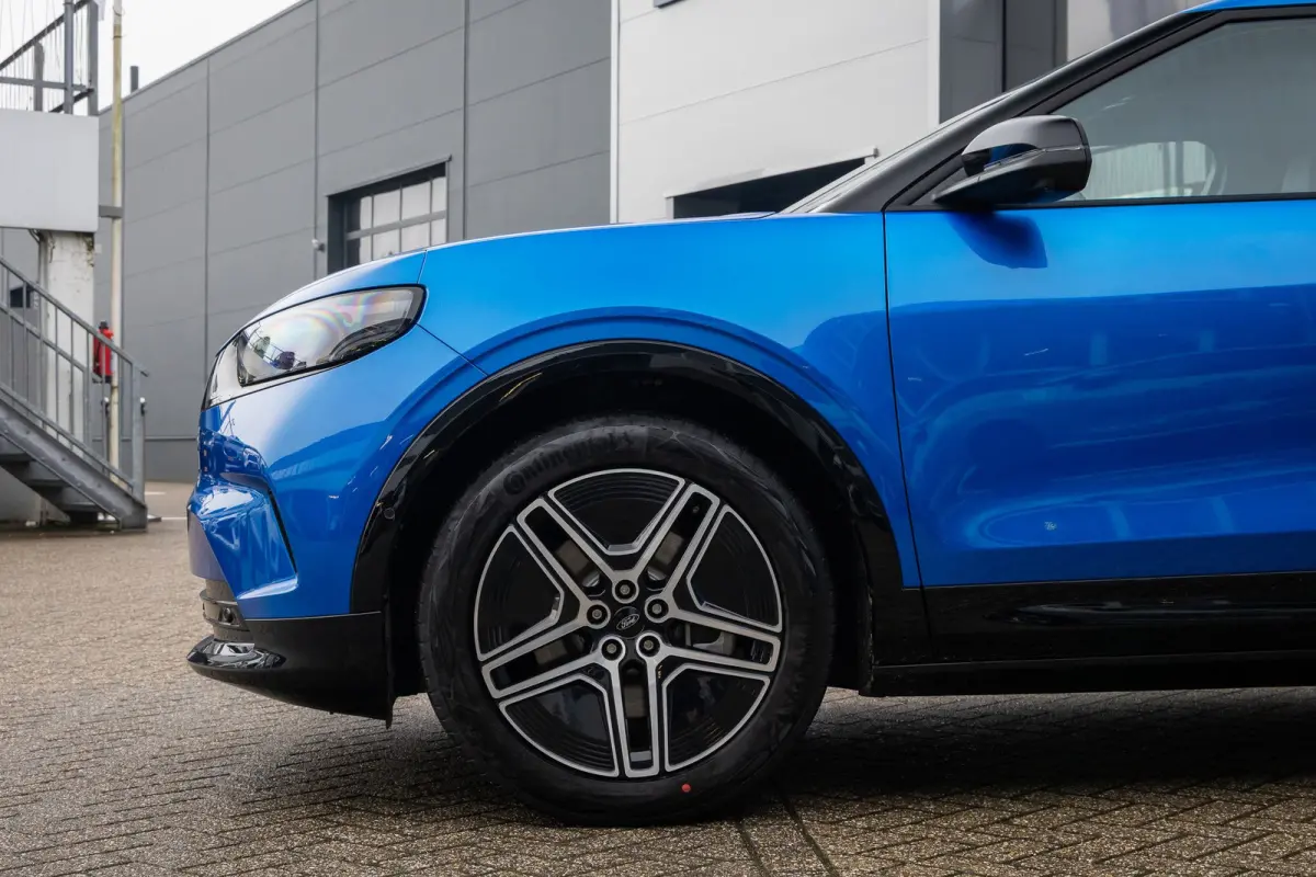 210kW RWD Premium | Voorraad, Snel Leverbaar! | Trekhaak | AGR Stoelen | Apple Carplay/Android Auto | 18-weg verstelbare AGR-voorstoelen (ergonomisch gecertificeerd) | Achteruitrijcamera | A