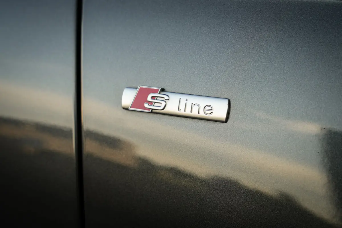 1.8 TFSI ultra S-Line Edition | Clima | Cruise | Navi | Trekhaak | H. Leder | Org. NL |