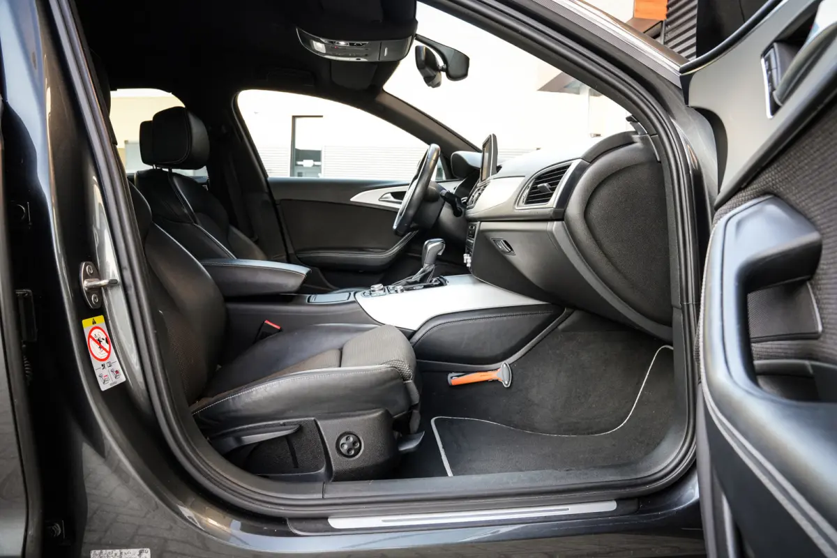 1.8 TFSI ultra S-Line Edition | Clima | Cruise | Navi | Trekhaak | H. Leder | Org. NL |