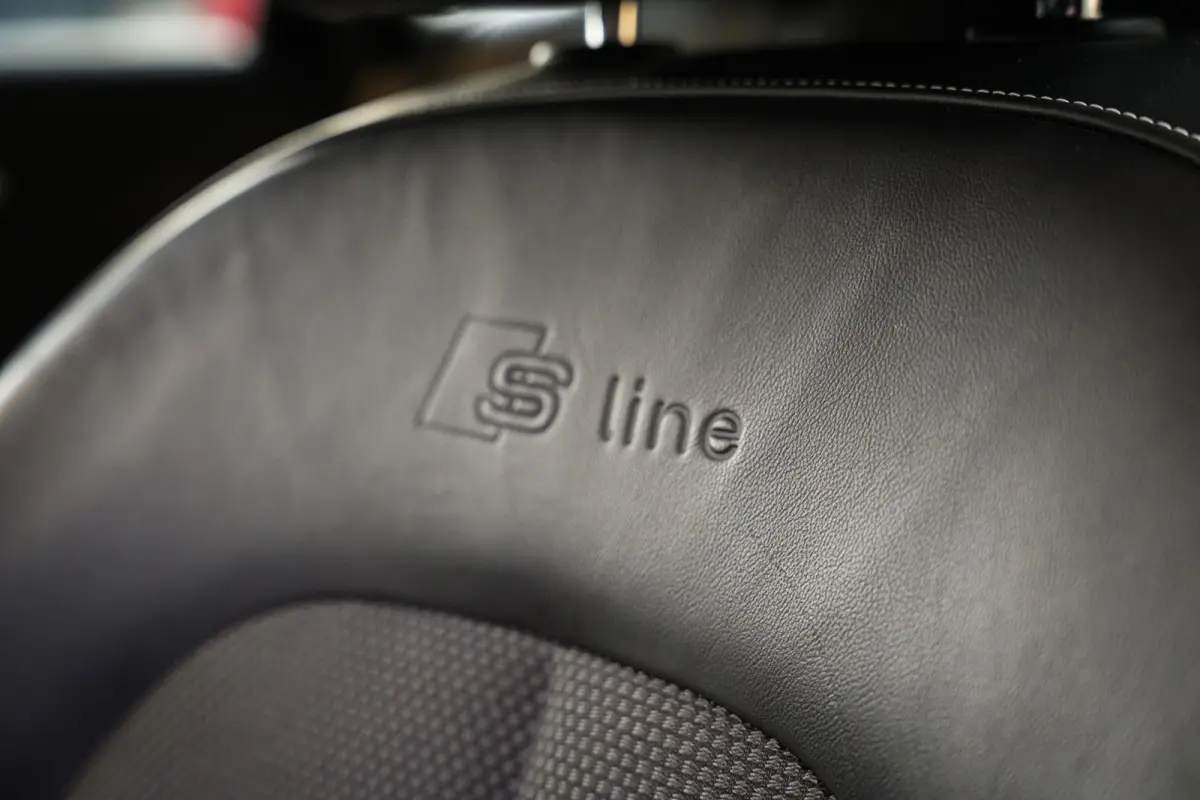 1.8 TFSI ultra S-Line Edition | Clima | Cruise | Navi | Trekhaak | H. Leder | Org. NL |