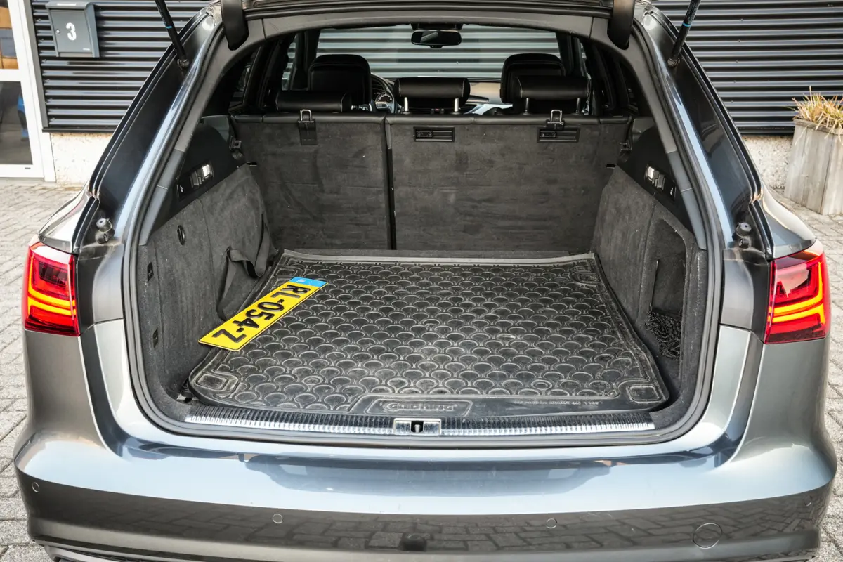 1.8 TFSI ultra S-Line Edition | Clima | Cruise | Navi | Trekhaak | H. Leder | Org. NL |
