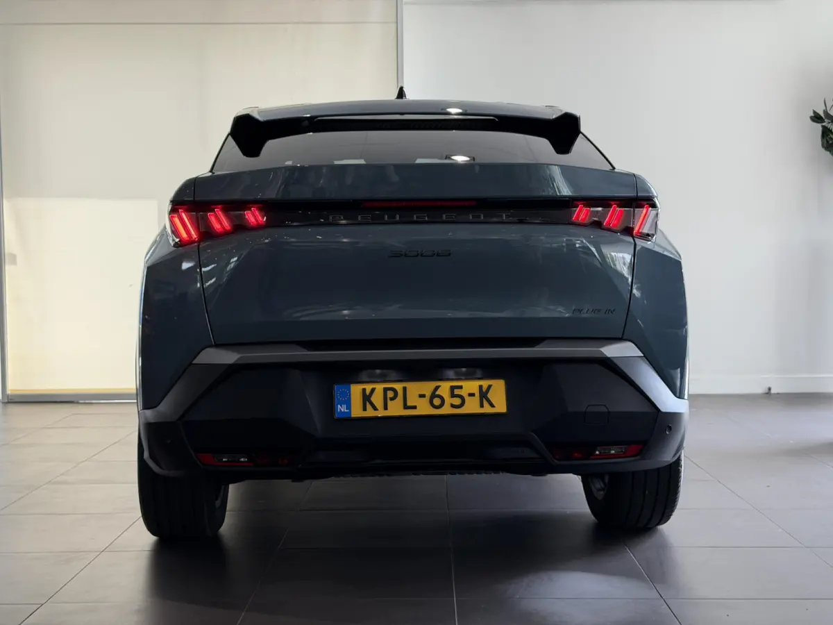 1.6 plug-in Hybrid 195 Allure