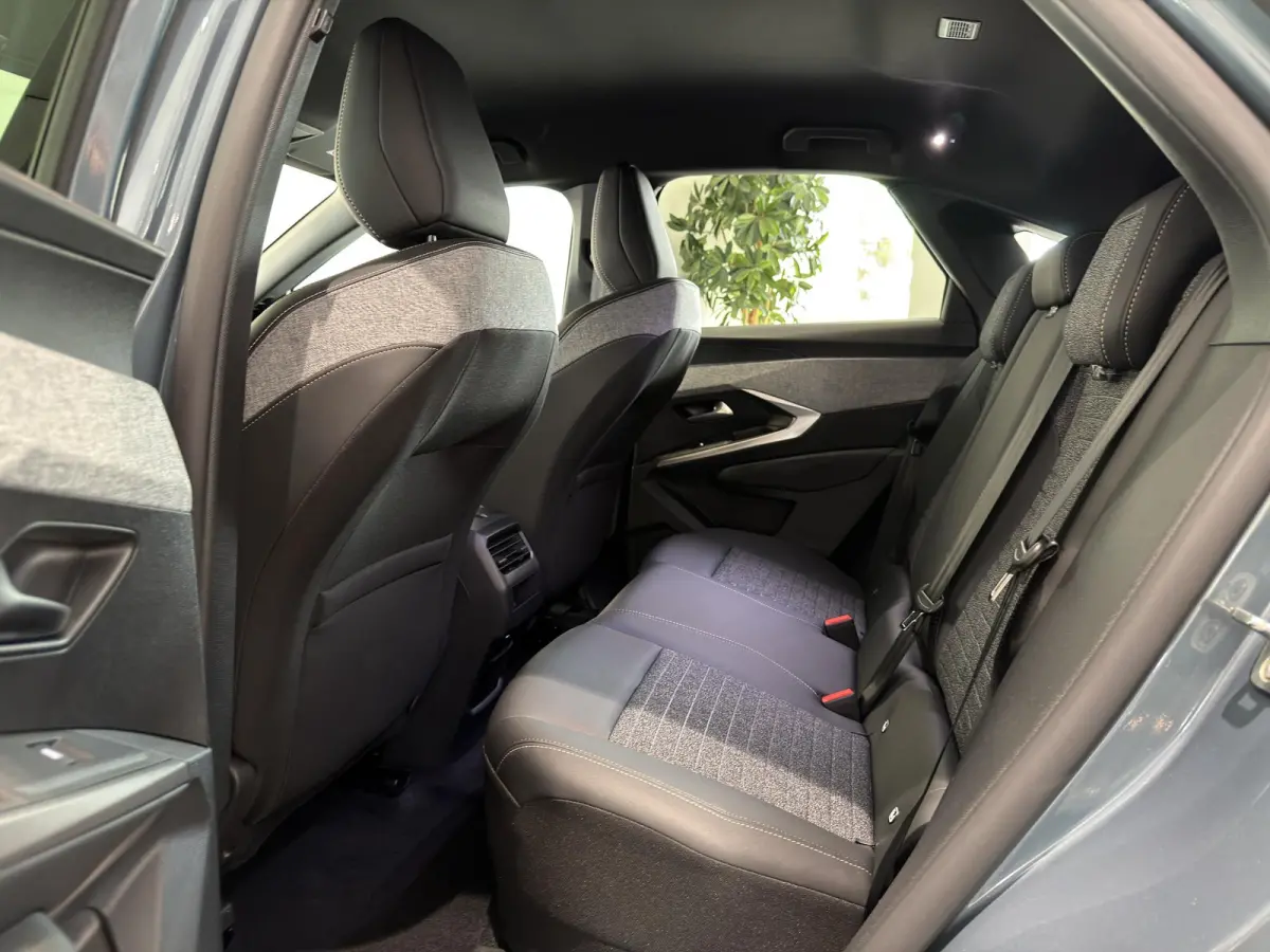 1.6 plug-in Hybrid 195 Allure