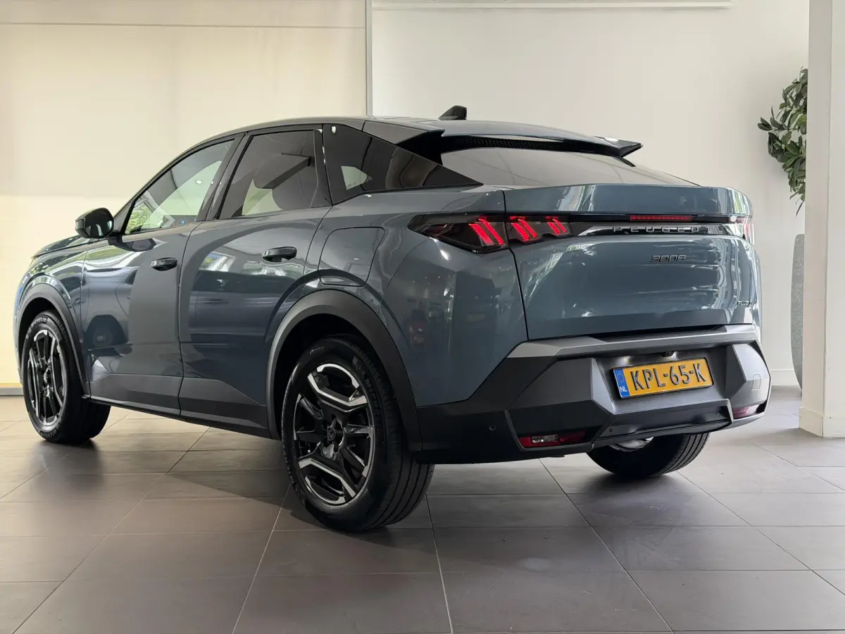 1.6 plug-in Hybrid 195 Allure