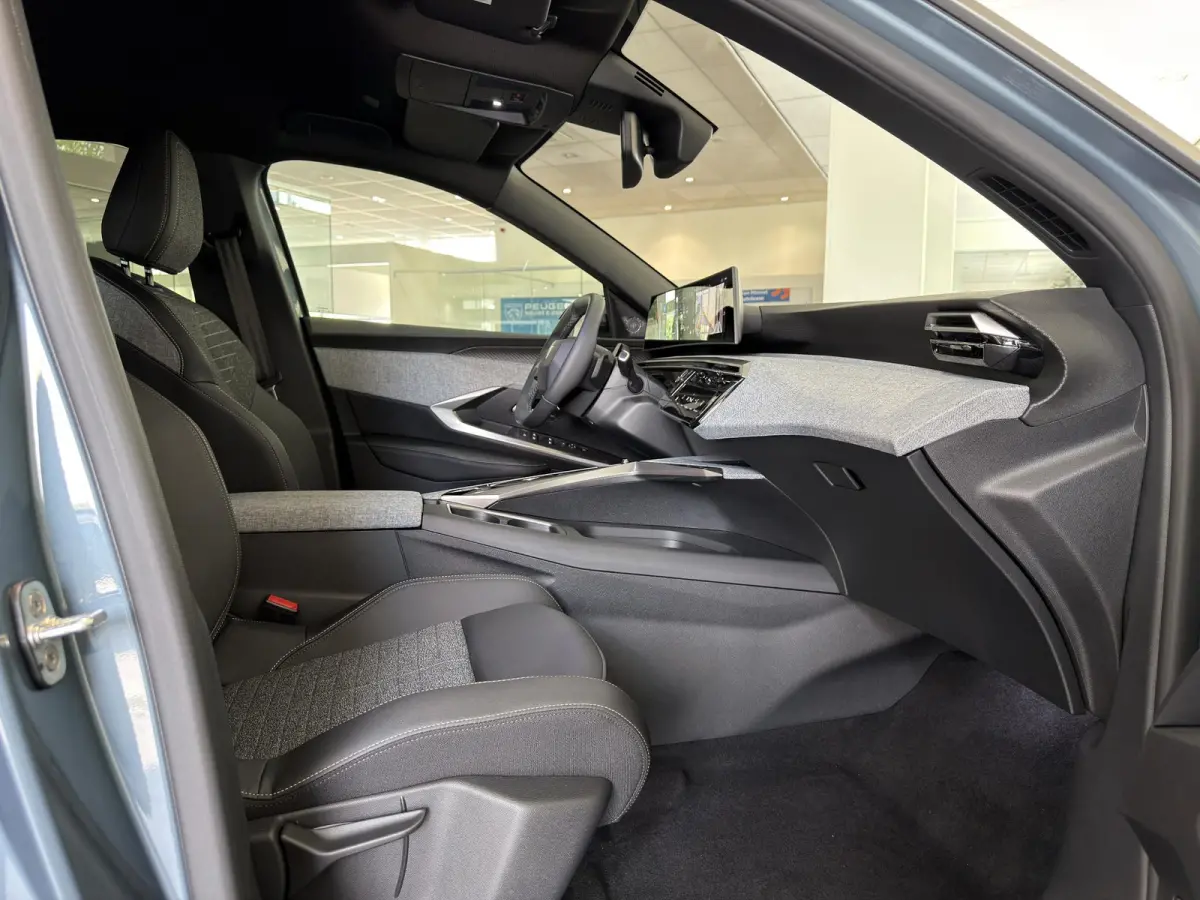 1.6 plug-in Hybrid 195 Allure
