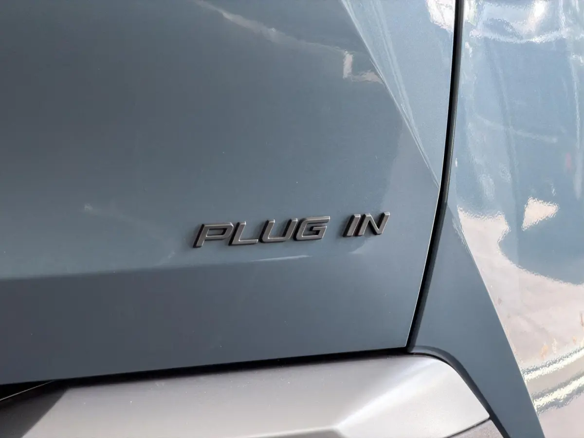 1.6 plug-in Hybrid 195 Allure