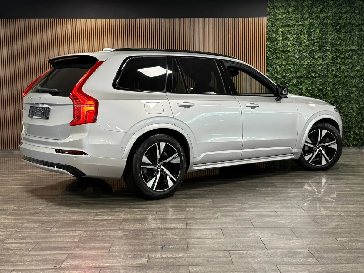 T8 AWD Recharge R-Design Long Range | Luchtvering | Stoelventilatie | Trekhaak | 360° Camera | Harman Kardon | 455pk | Schuifdak | Stoelmassage | Adaptieve Cruise Control | Stoelverwarming 