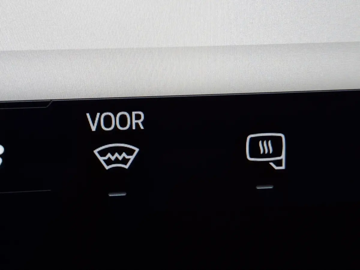 Cust. 340 L2H1 Sport 71 kWh | Nieuw!! | 370KM WLTP | 2.300 KG trekgewicht | Android/Apple Carplay | Voorstoelen/Stuur Verwarmd | Beide Kanten Schuifdeur | LM Velgen 17" | Airco |