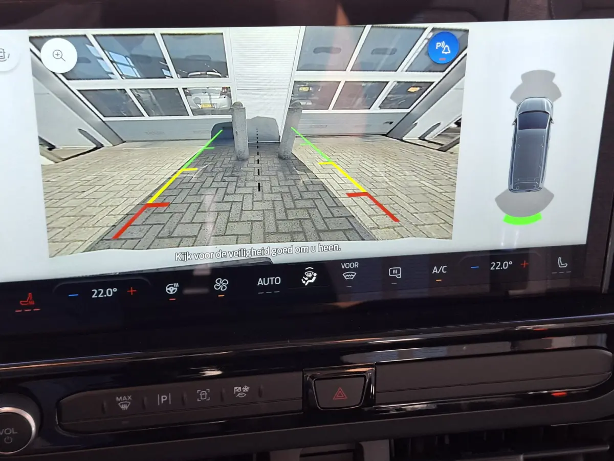 Cust. 340 L2H1 Sport 71 kWh | Nieuw!! | 370KM WLTP | 2.300 KG trekgewicht | Android/Apple Carplay | Voorstoelen/Stuur Verwarmd | Beide Kanten Schuifdeur | LM Velgen 17" | Airco |