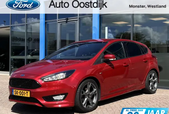 1.0 ST-Line 125PK Cruise Navi Carplay Climate Parkeersensoren Parkeer Assistent 18'' Velgen Privacy Glass *Sportief*