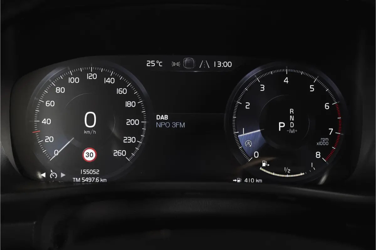2.0 T4 190 PK Inscription Orig. NL | S/K-Panodak | Dig. Cockpit | Cruise | Winterpakket | Camera | NAV+App. Connect | ECC | Elek. Klep | Trekhaak | LM 19" |