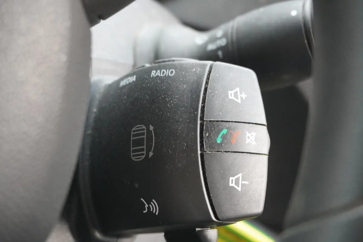2.3 dCi 150PK L2H2 EURO 6 - Airco - Navi - Cruise - €14.950,- Excl.
