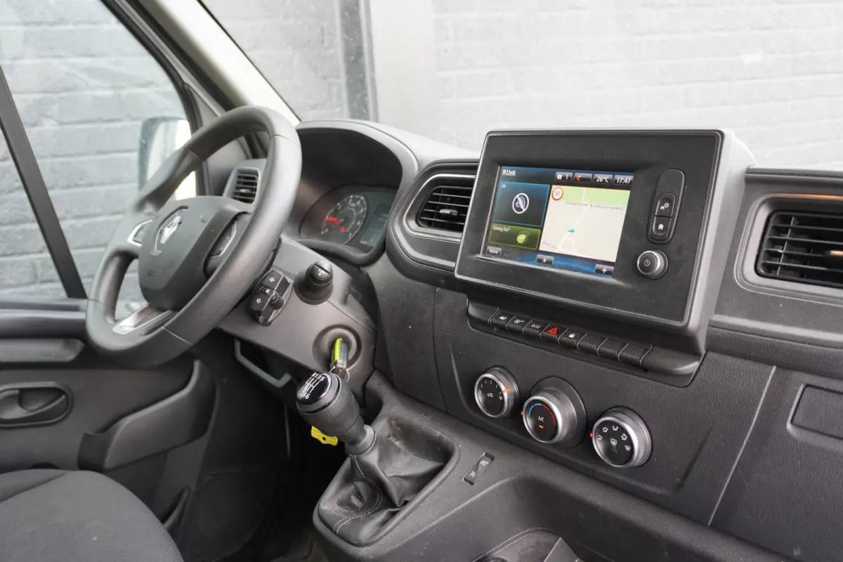 2.3 dCi 150PK L2H2 EURO 6 - Airco - Navi - Cruise - €14.950,- Excl.