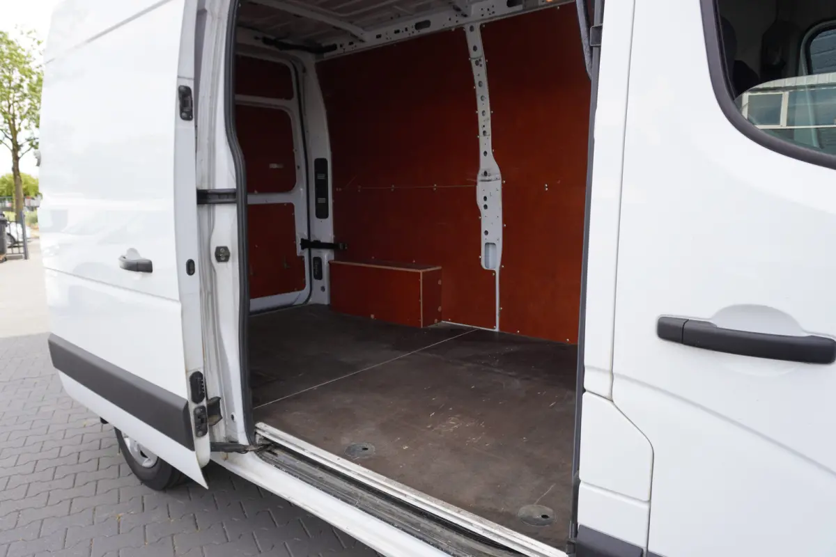 2.3 dCi 150PK L2H2 EURO 6 - Airco - Navi - Cruise - €14.950,- Excl.