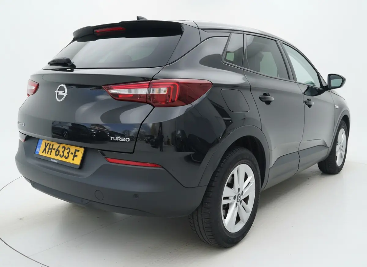 1.2 TURBO 130PK EDITION CAMERA/PDC/NAVIGATIE