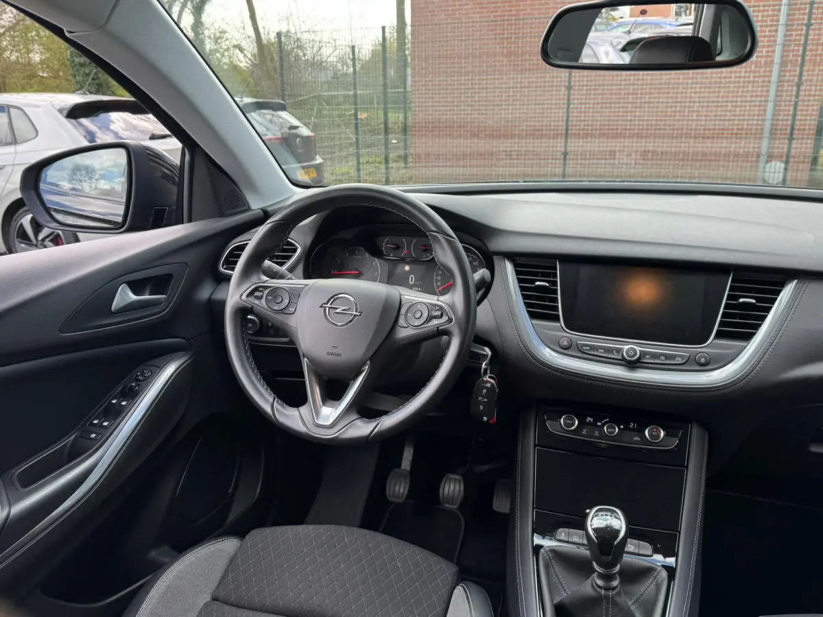 1.2 TURBO 130PK EDITION CAMERA/PDC/NAVIGATIE
