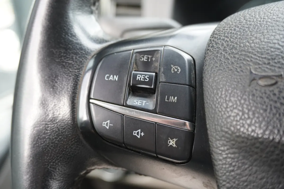 2.0 TDCI EURO 6 - Airco - Cruise - PDC - € 12.950,- Excl.