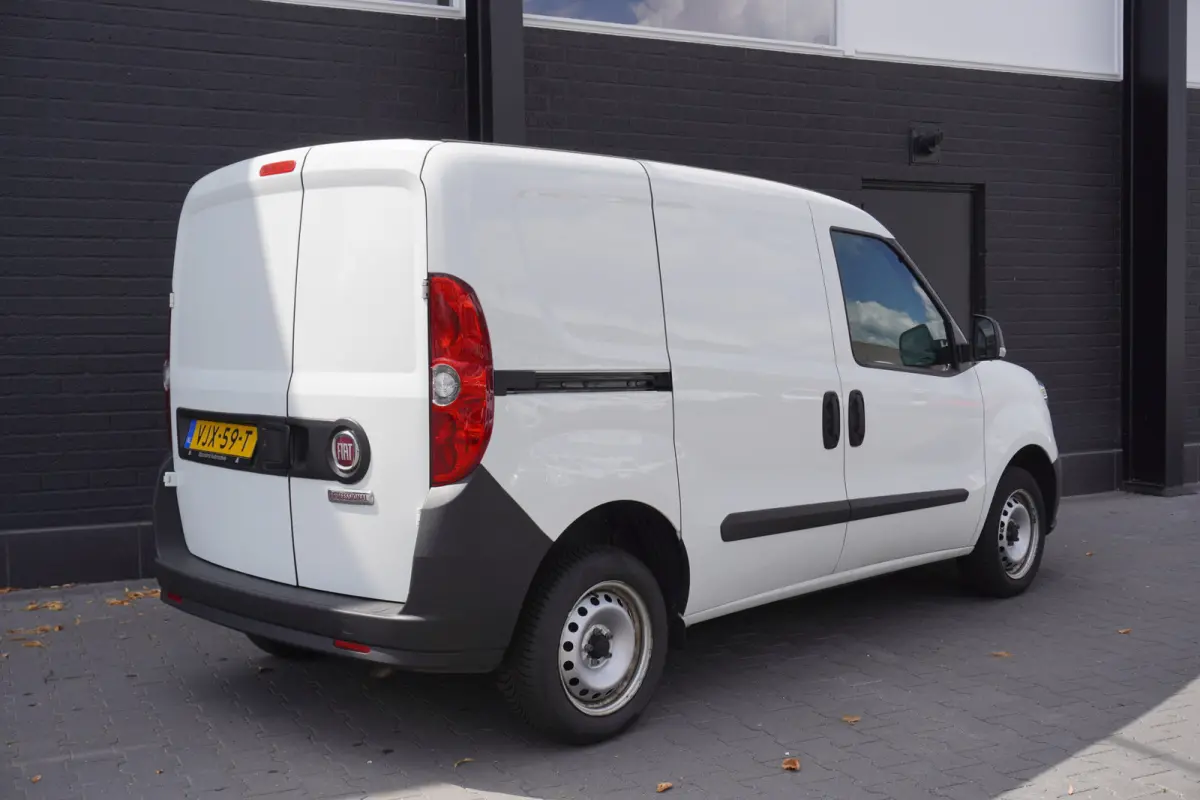 1.3 MJ EURO 6 - Airco - Start/Stop - NAP - € 9.900,- Excl.