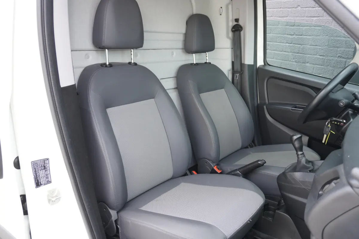1.3 MJ EURO 6 - Airco - Start/Stop - NAP - € 9.900,- Excl.