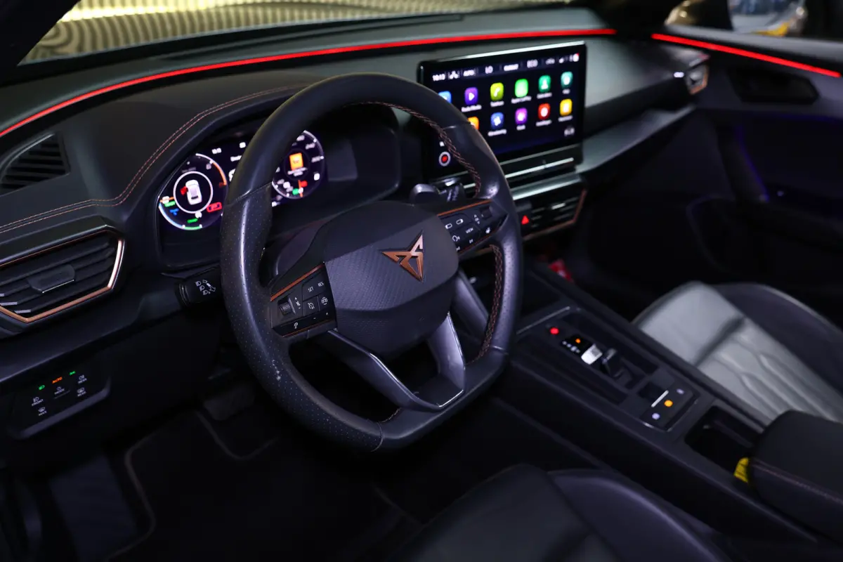 1.4 e-Hybrid Adrenaline AVM CARPLAY NAVI PANO MEMORY VIRTUAL CAMERA SFEER "23